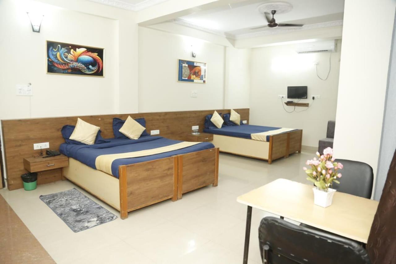 Sandalwood Vibes Bhopal Bagian luar foto