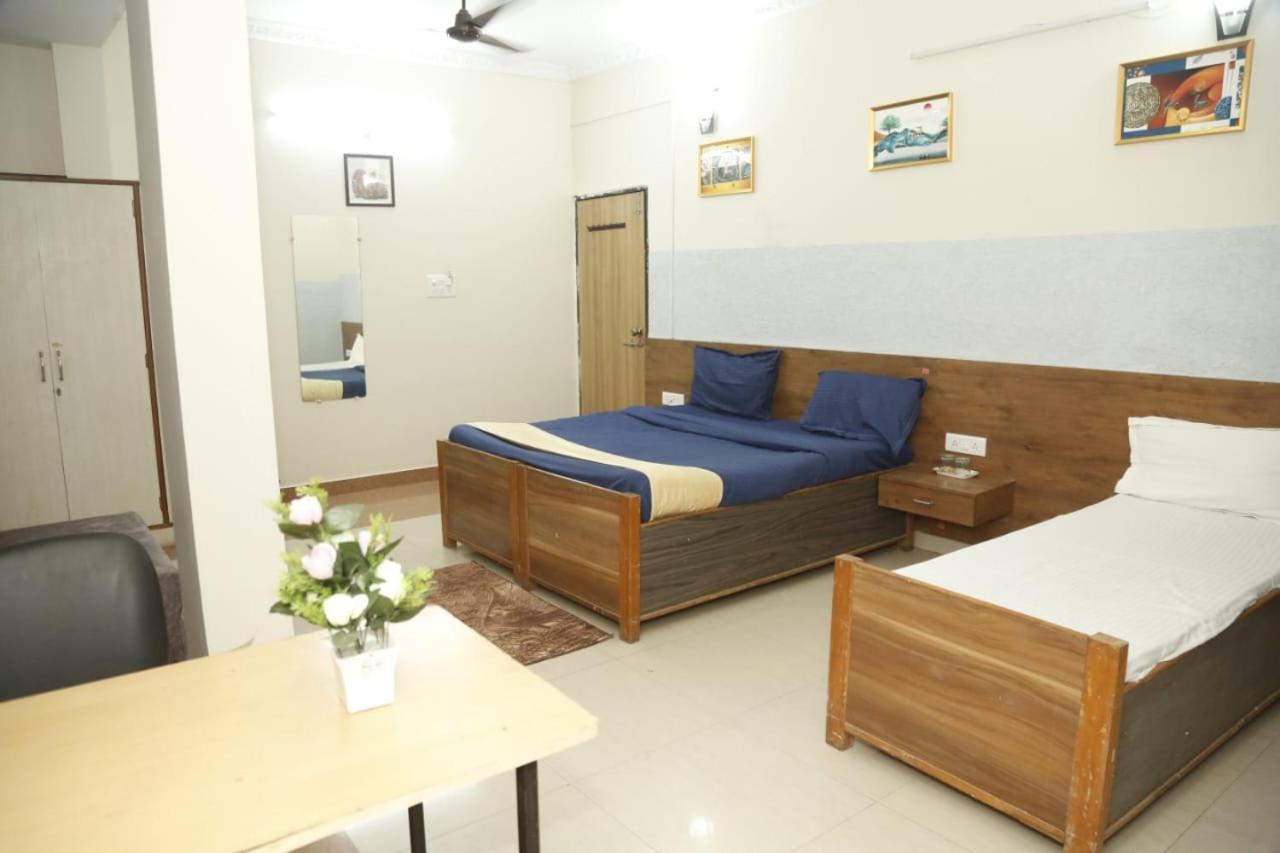 Sandalwood Vibes Bhopal Bagian luar foto