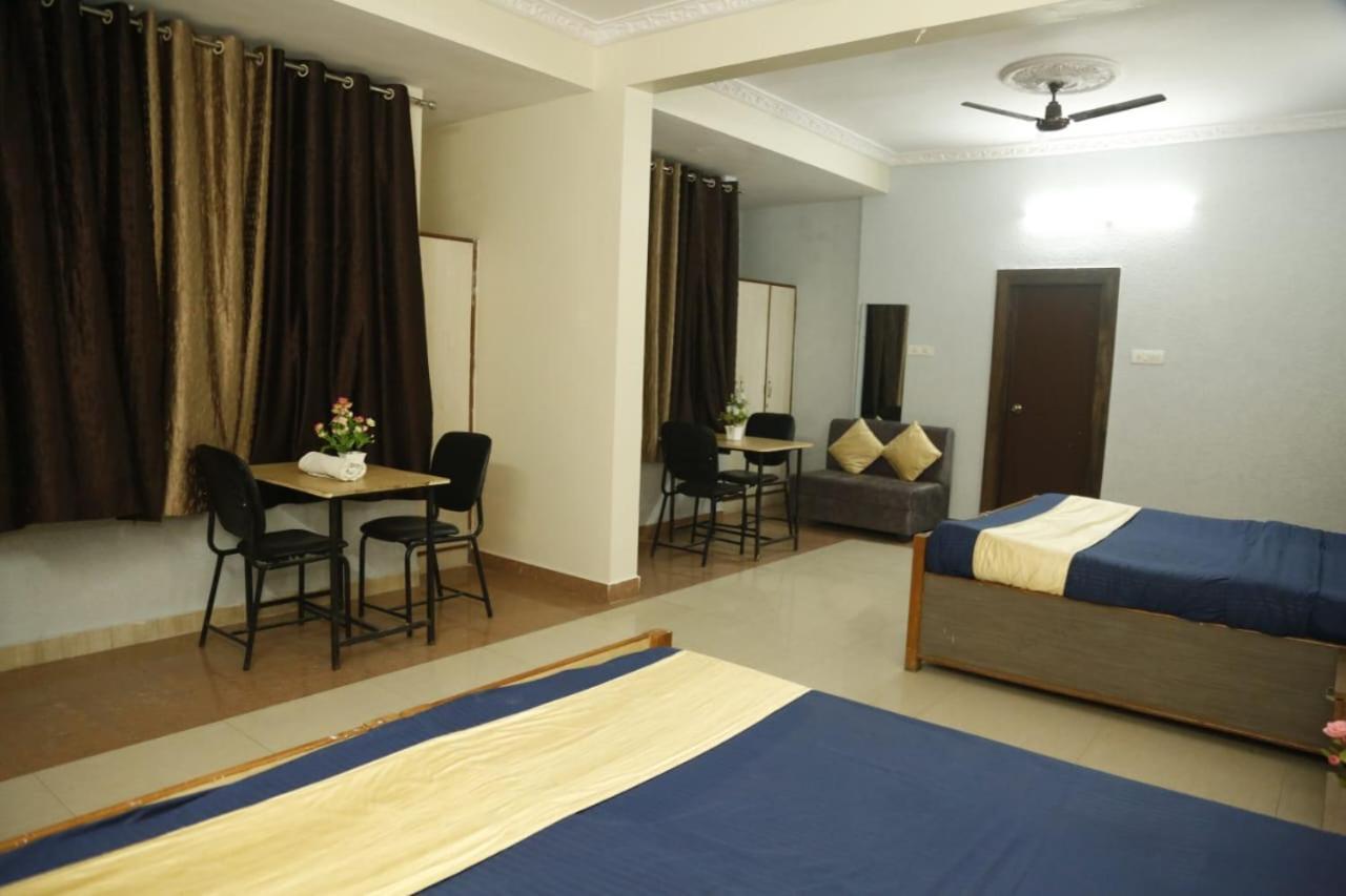 Sandalwood Vibes Bhopal Bagian luar foto